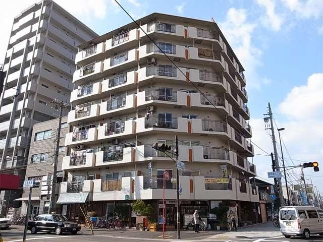 2LDK apartment in Amagasaki, Hyogo - Photo 1