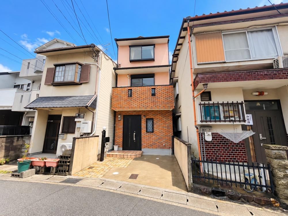 3LDK house in Fushimi Ward, Kyoto - Photo 1