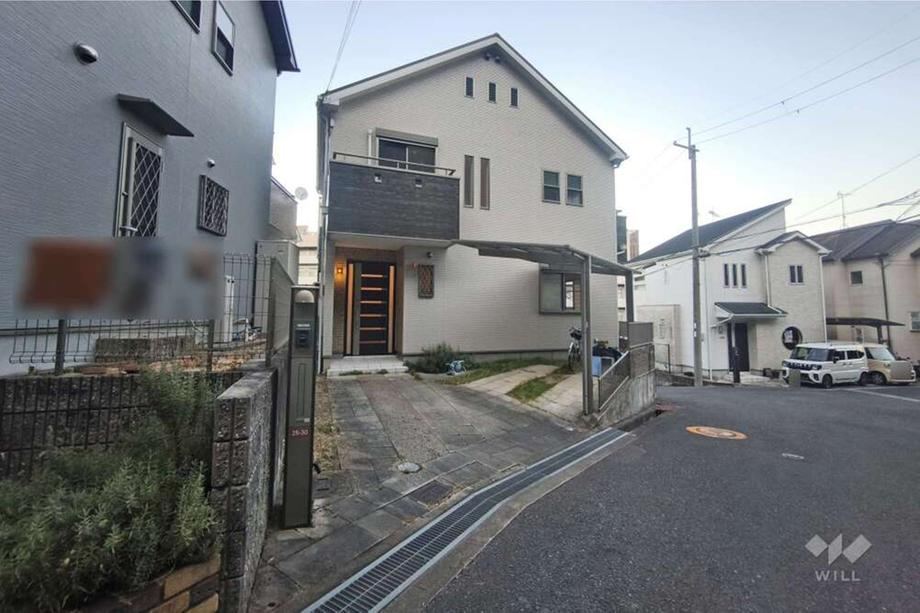 4LDK house in Takatsuki, Osaka - Photo 1