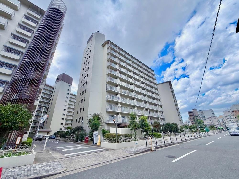 1DK apartment in Kita Ward, Osaka - Photo 1