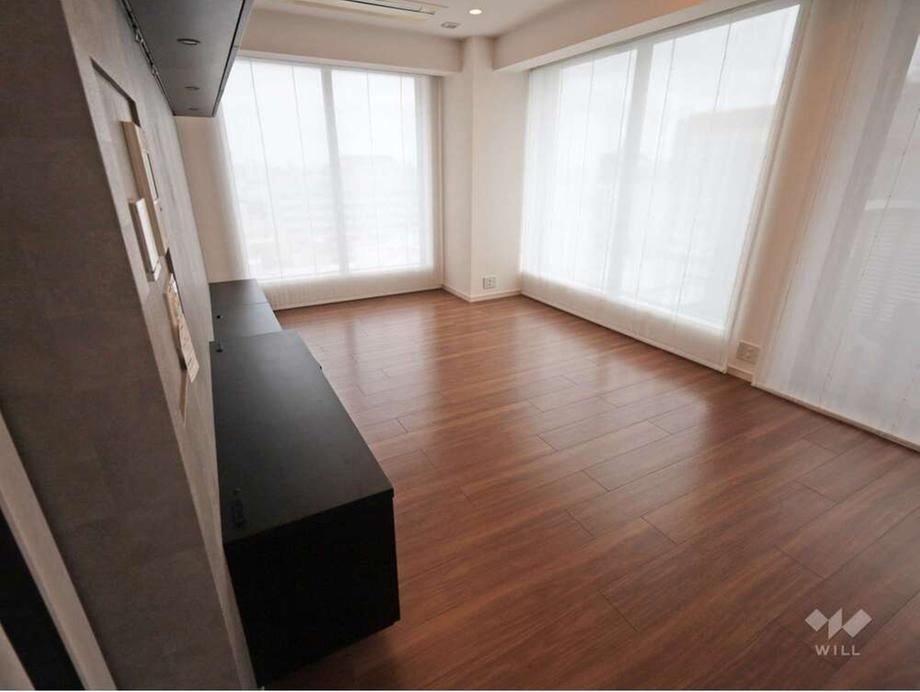 2LDK apartment in Chiyoda Ward, Tokyo - Photo 1