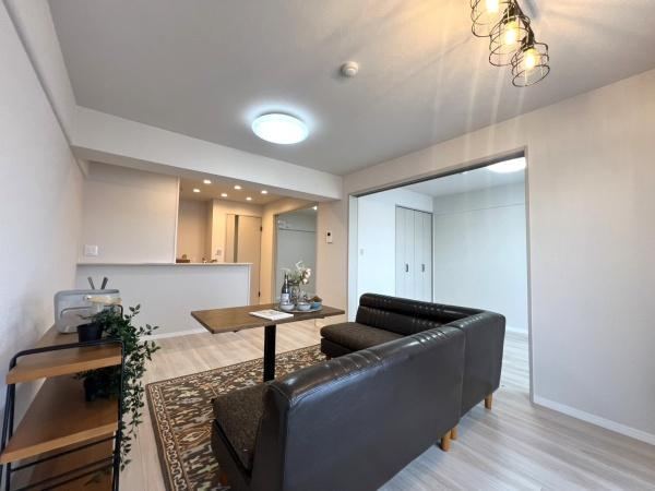 3LDK apartment in Higashiyodogawa Ward, Osaka - Photo 1