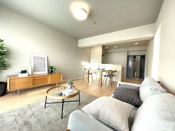 4LDK apartment in Yodogawa Ward, Osaka - Photo 1