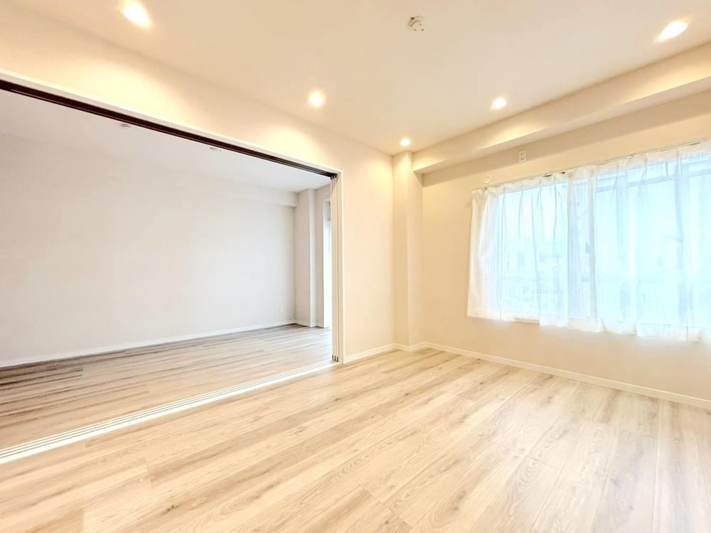 1LDK apartment in Shinjuku Ward, Tokyo - Photo 1