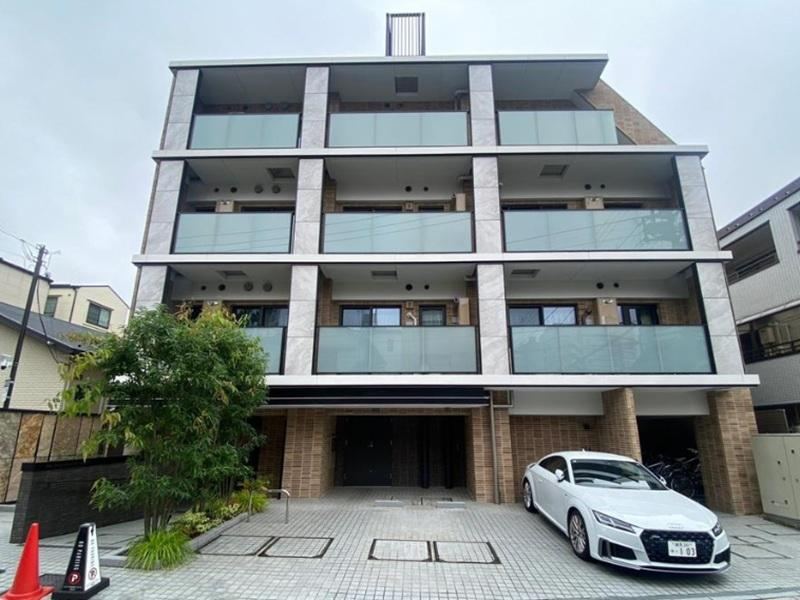 1LDK apartment in Shibuya Ward, Tokyo - Photo 1