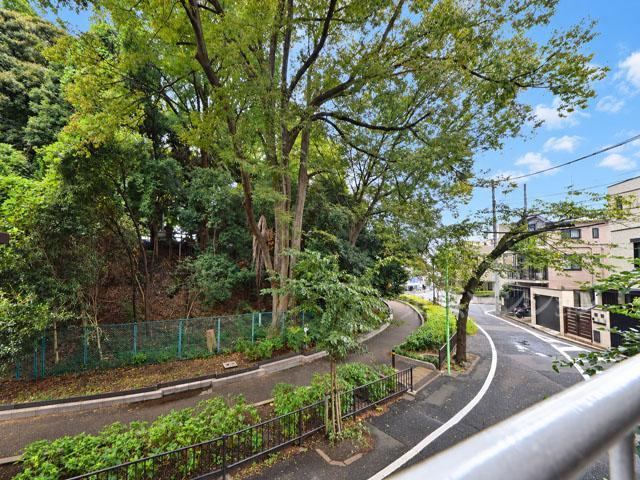 1LDK apartment in Setagaya Ward, Tokyo - Photo 1