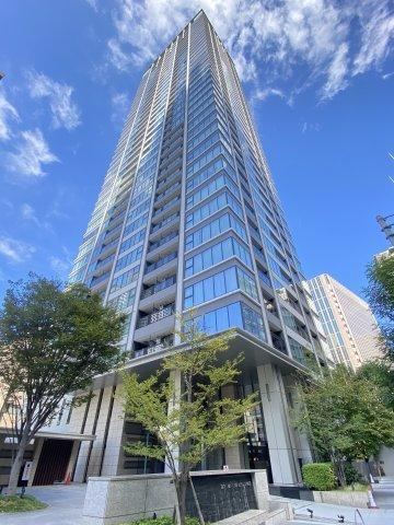 1LDK apartment in Kita Ward, Osaka - Photo 1