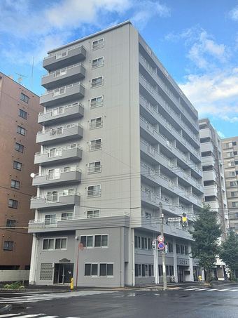 1LDK apartment in Chuo Ward, Sapporo