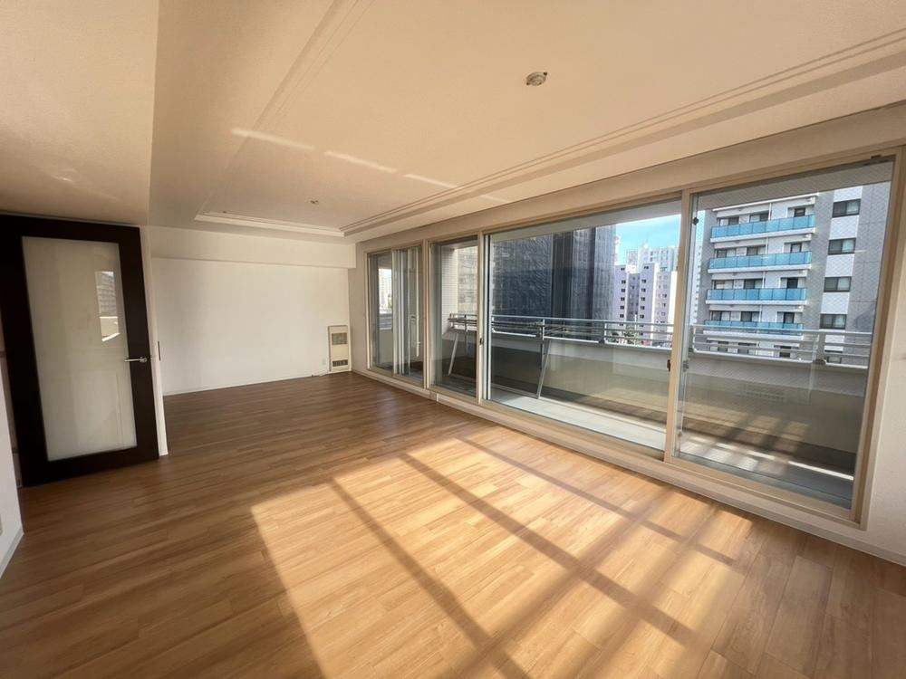 2LDK apartment in Chuo Ward, Sapporo, Hokkaido - Photo 1