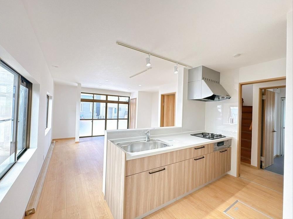 4LDK house in Koshi, Kumamoto - Photo 1