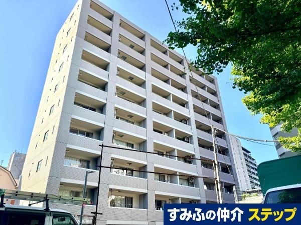 studio apartment in Shinjuku Ward, Tokyo - Photo 1