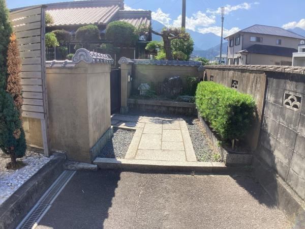 7DK house in Niihama, Ehime - Photo 1