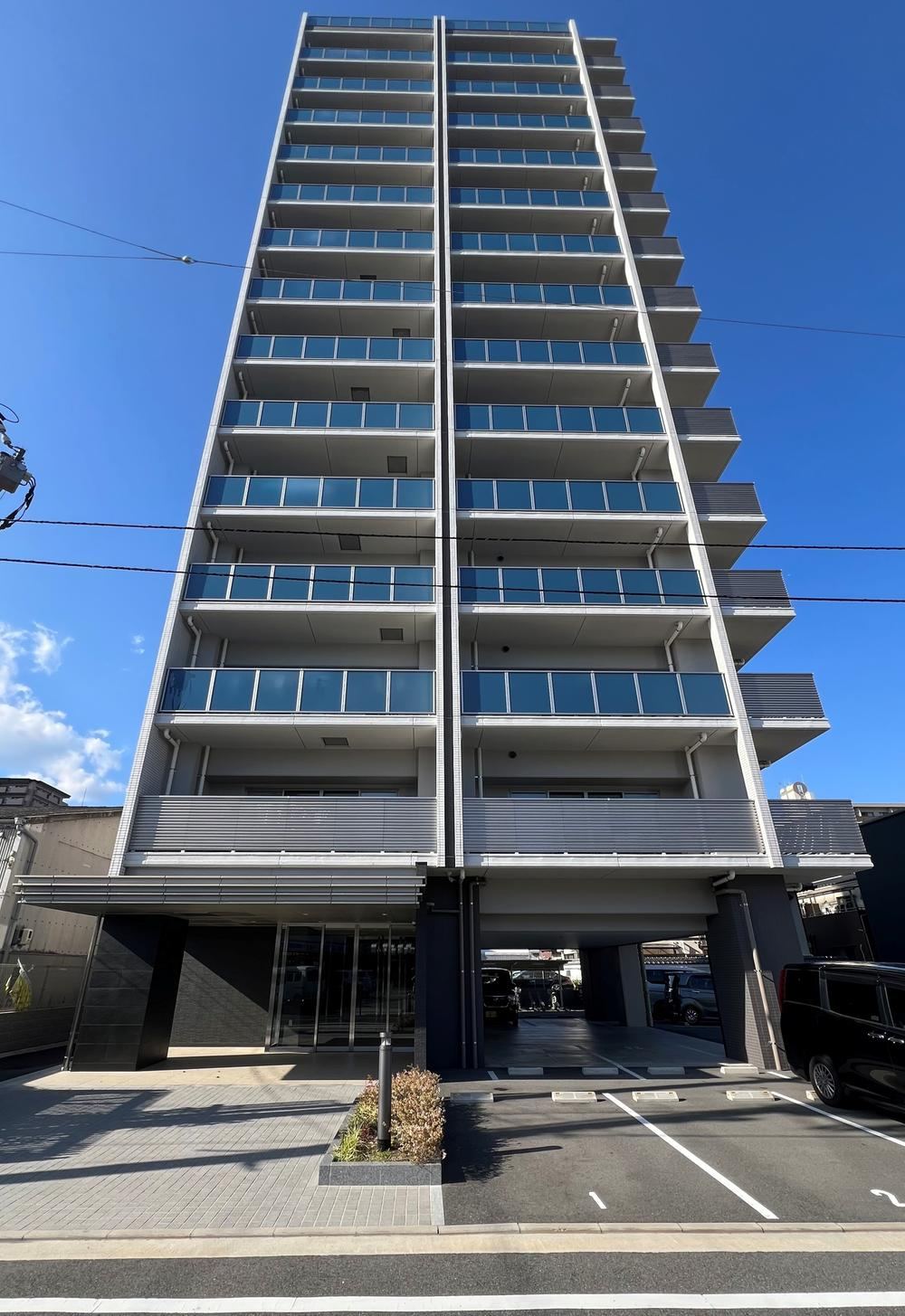 2LDK+S apartment in Nishi Ward, Hiroshima - Photo 1