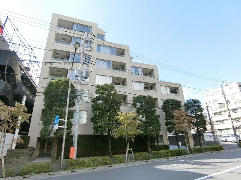 1LDK apartment in Shinagawa Ward, Tokyo - Photo 1
