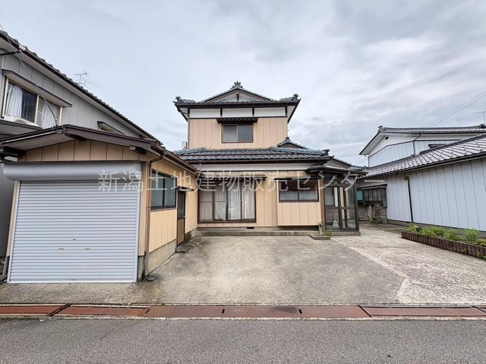 5LDK house in Sanjo, Niigata - Photo 1