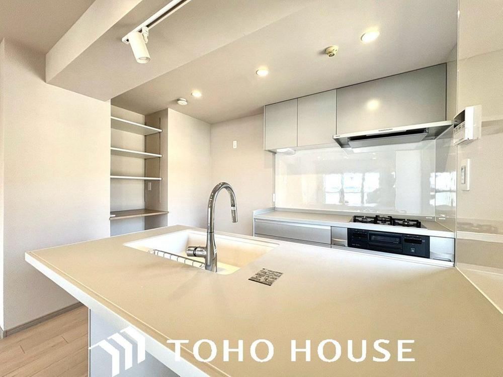 3LDK apartment in Nishinomiya, Hyogo - Photo 1