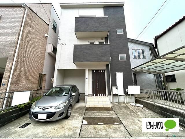 4LDK house in Chikusa Ward, Nagoya, Aichi - Photo 1