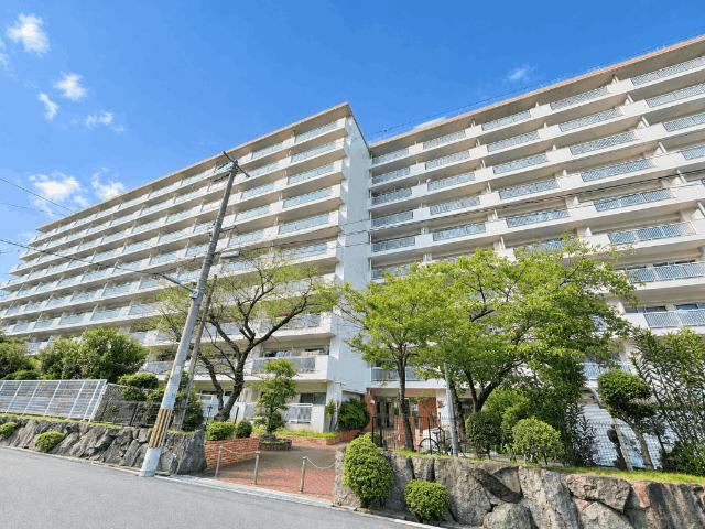 3LDK apartment in Naniwa Ward, Osaka - Photo 1
