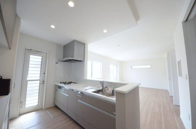 4LDK house in Saeki Ward, Hiroshima - Photo 1