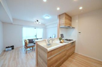 3LDK apartment in Naka Ward