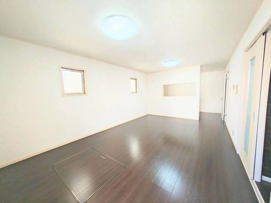 4LDK house in Yodogawa Ward, Osaka - Photo 1