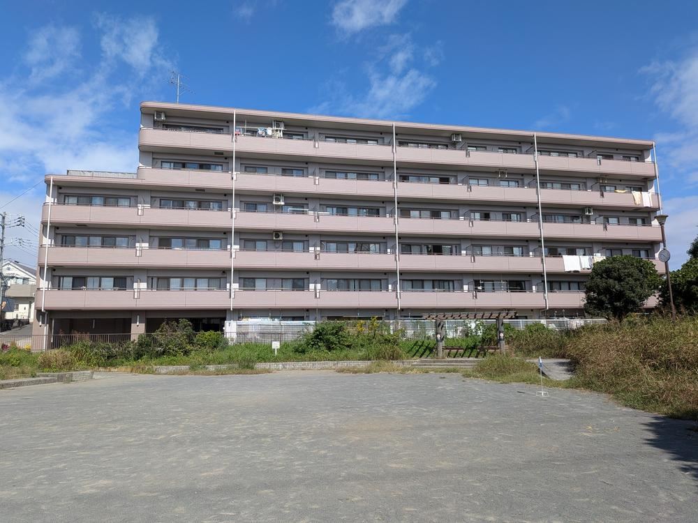 2LDK apartment in Hodogaya Ward, Yokohama, Kanagawa - Photo 1