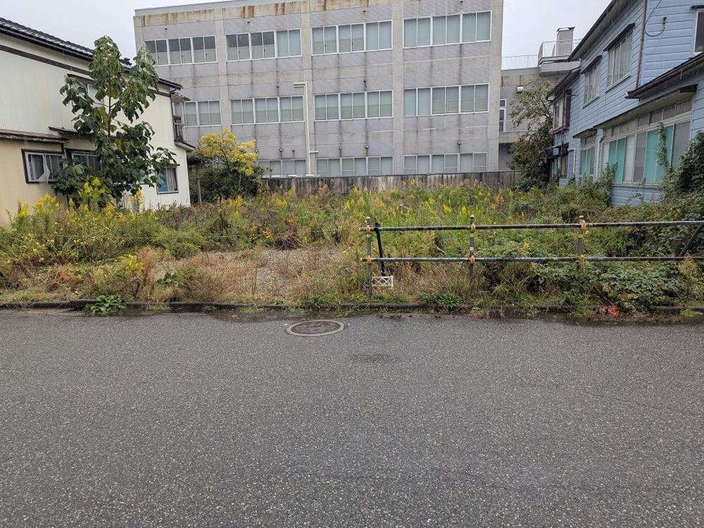 412 m² land in Sakata, Yamagata - Photo 1