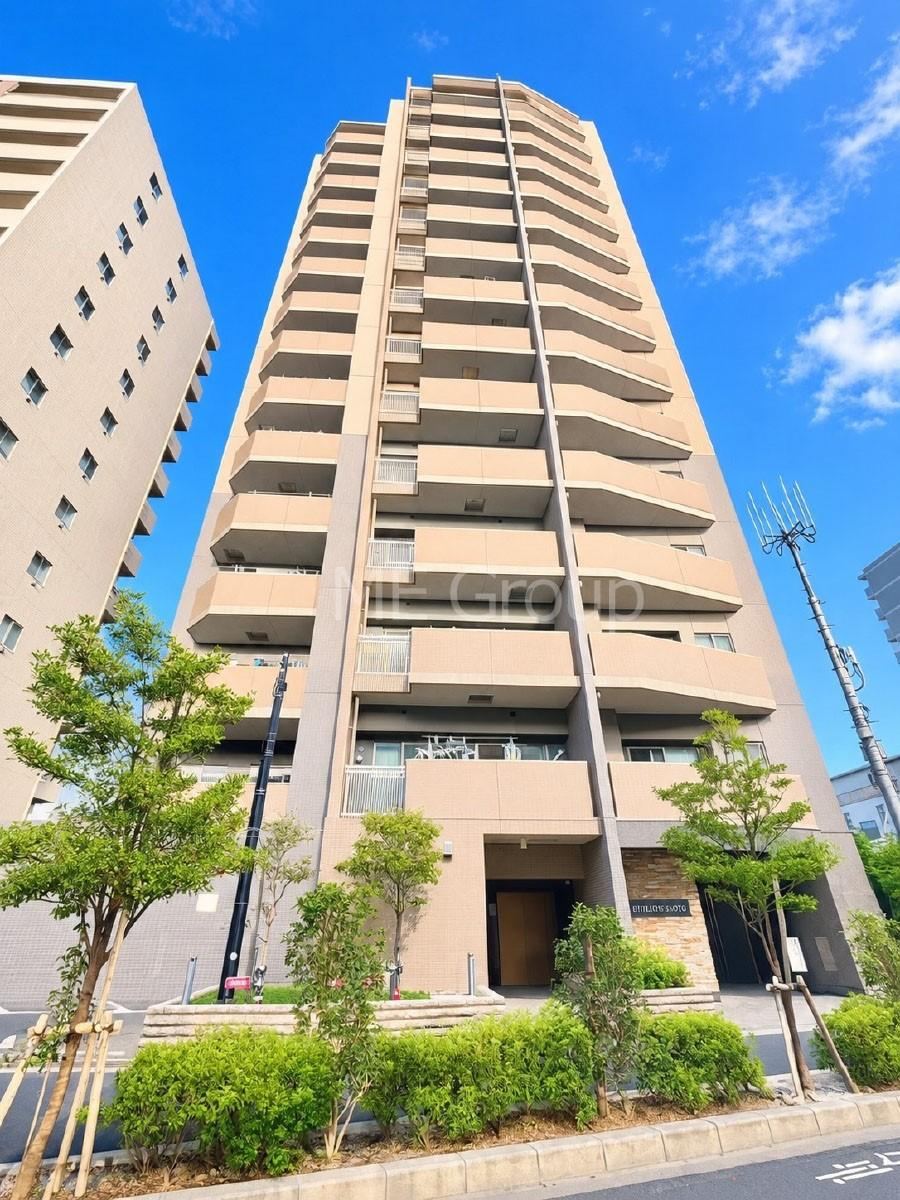 3LDK apartment in Katsushika Ward, Tokyo - Photo 1