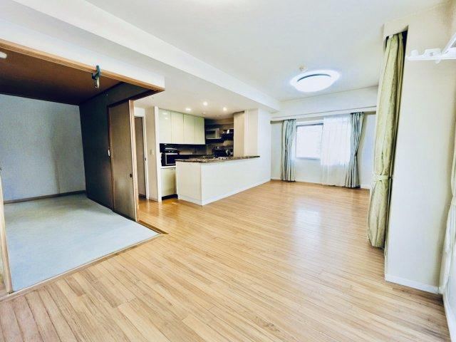 4LDK apartment in Isogo Ward, Yokohama, Kanagawa - Photo 1