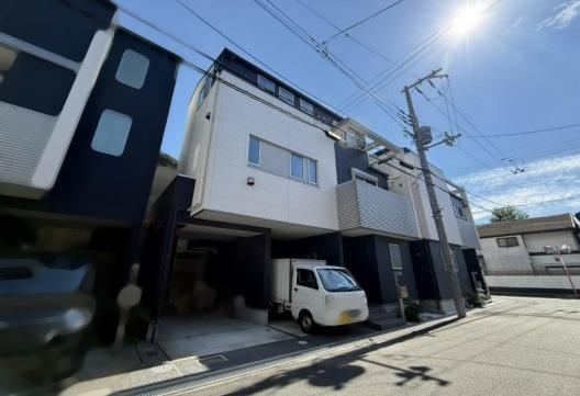 4LDK house in Ibaraki, Osaka - Photo 1
