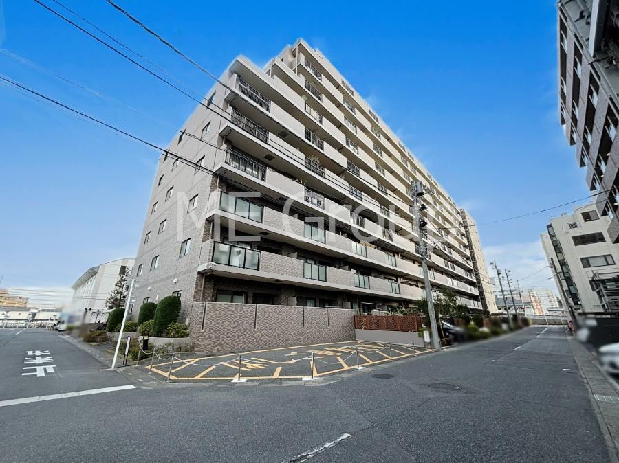 2LDK+S apartment in Koshigaya, Saitama - Photo 1