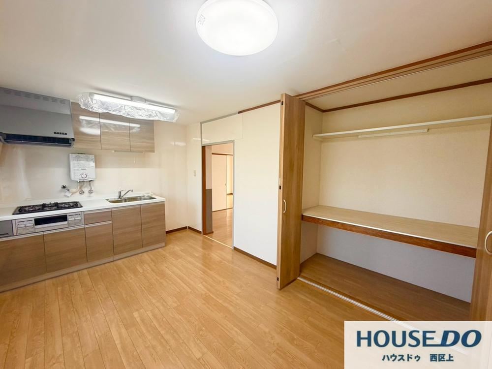 3DK apartment in Minami Ward, Sakai, Osaka - Photo 1