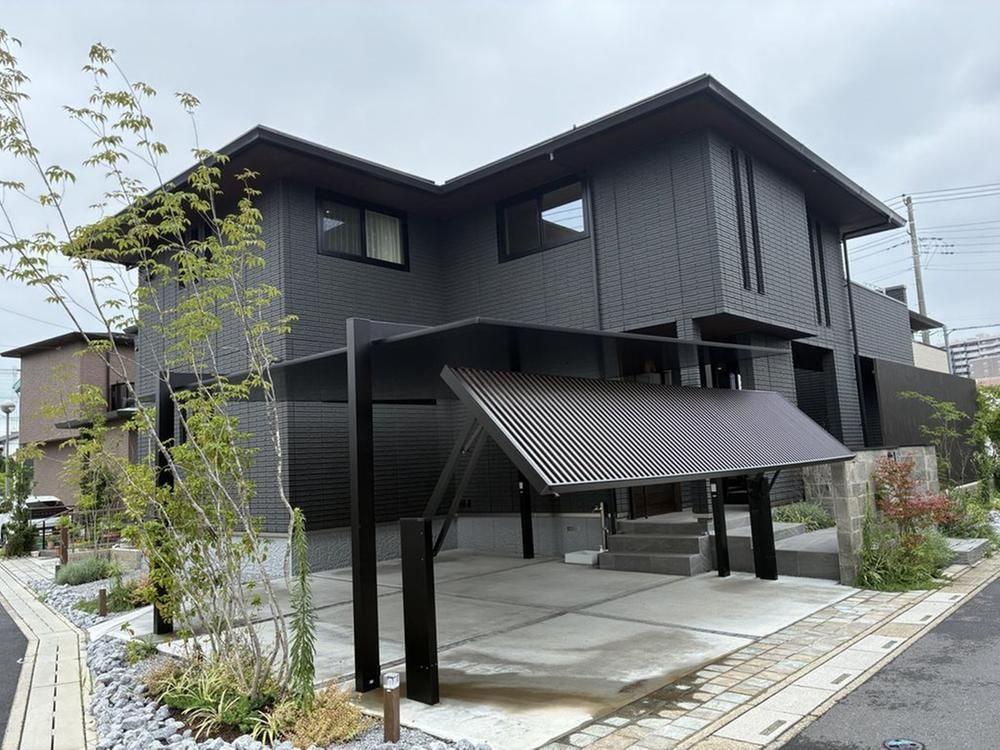 5LDK+S house in Soka, Saitama - Photo 1