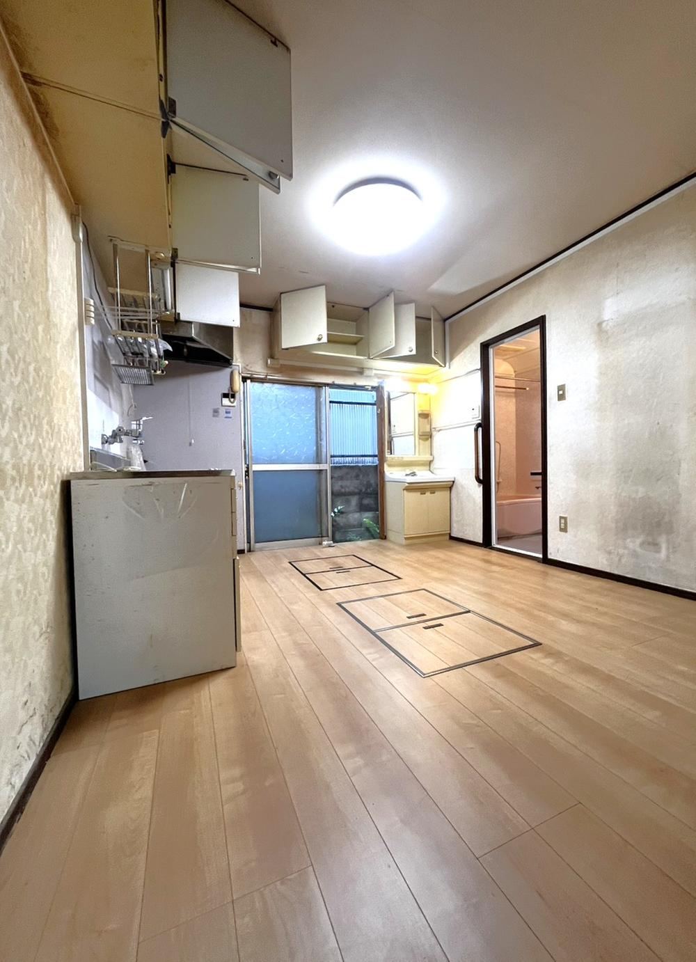 3DK house in Nishinomiya, Hyogo - Photo 1
