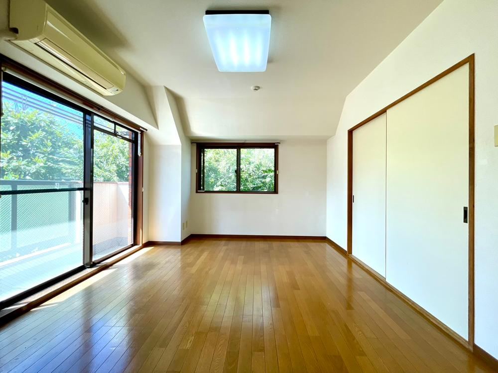 2LDK apartment in Shinagawa Ward, Tokyo - Photo 1