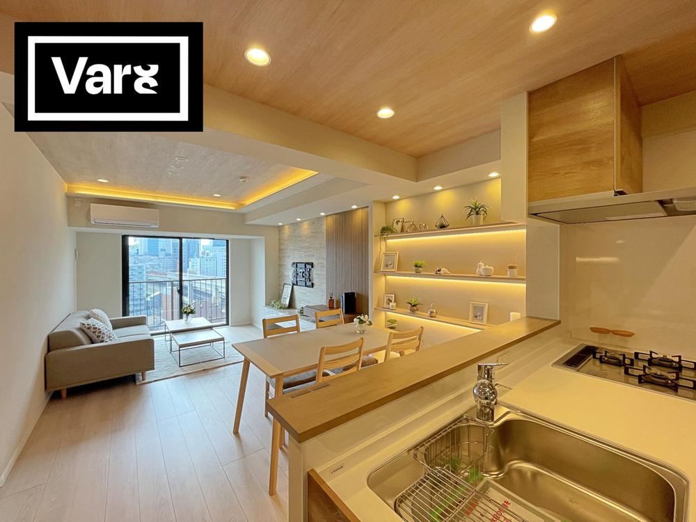 2LDK+S apartment in Toshima Ward, Tokyo - Photo 1
