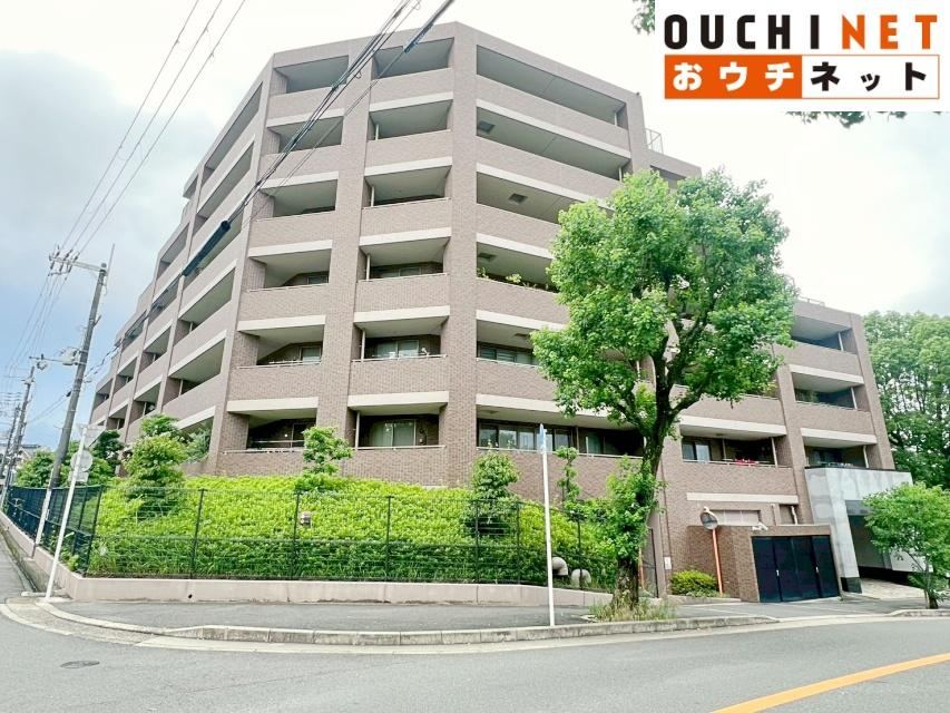 4LDK apartment in Suita, Osaka - Photo 1
