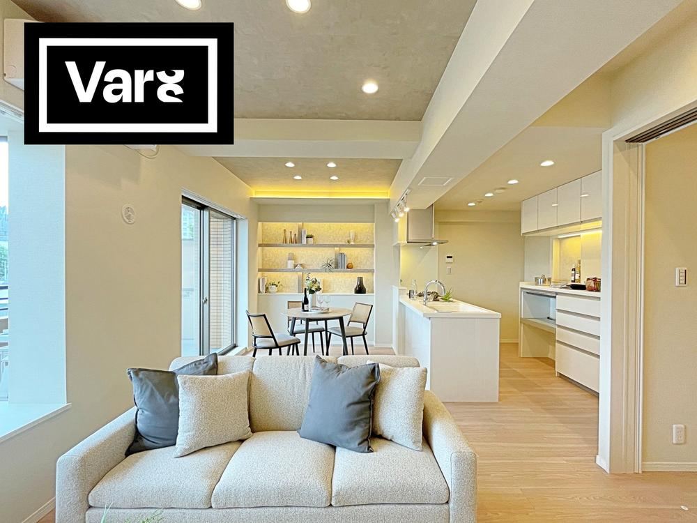 3LDK apartment in Shinagawa Ward, Tokyo - Photo 1