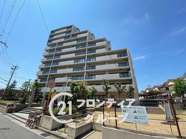 3LDK apartment in Yao, Osaka - Photo 1