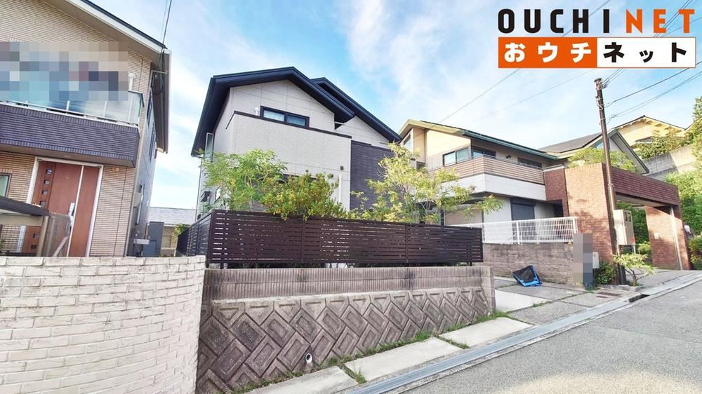 5LDK house in Toyonaka, Osaka - Photo 1