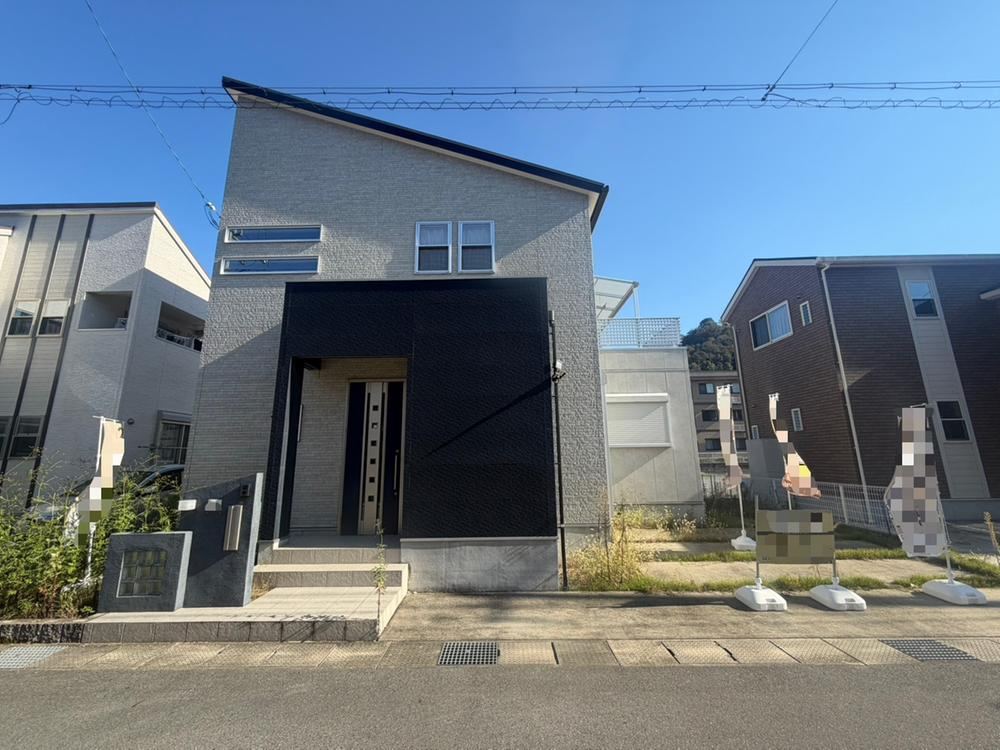 4LDK house in Himeji, Hyogo - Photo 1