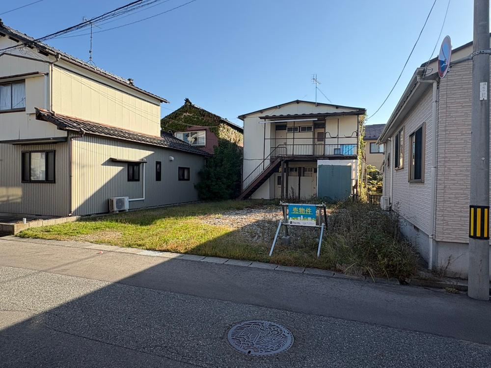 340 m² land in Sakata, Yamagata - Photo 1