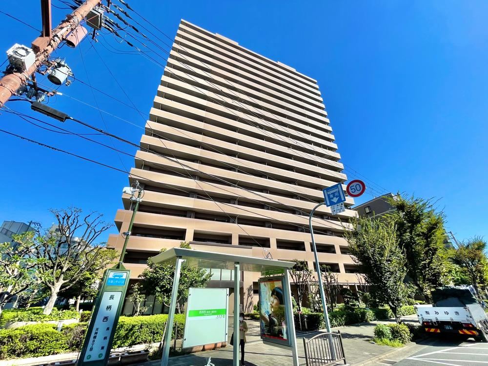 3LDK apartment in Kita Ward, Osaka - Photo 1