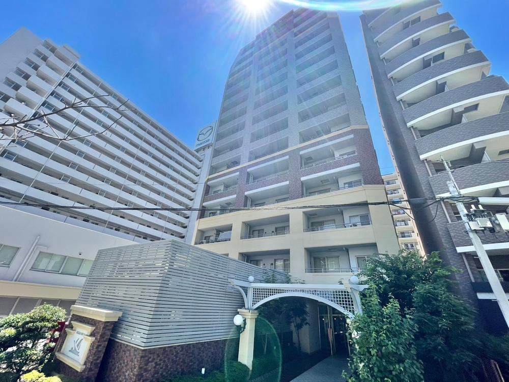 3LDK apartment in Nishi Ward, Osaka - Photo 1