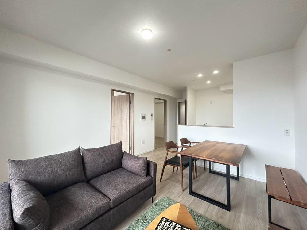 2LDK+S apartment in Joto Ward, Osaka - Photo 1