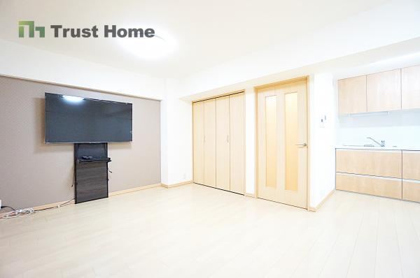 3LDK apartment in Chuo Ward, Kobe, Hyogo - Photo 1