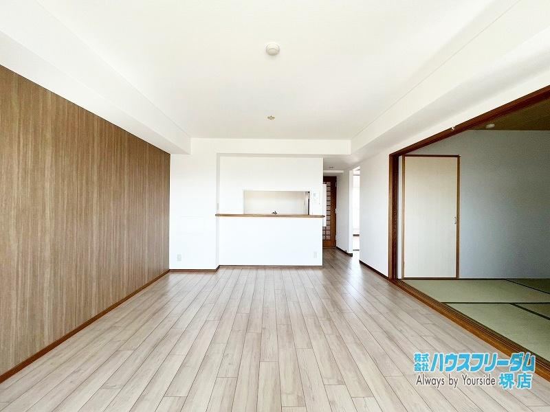 3LDK apartment in Higashi Ward, Sakai, Osaka - Photo 1