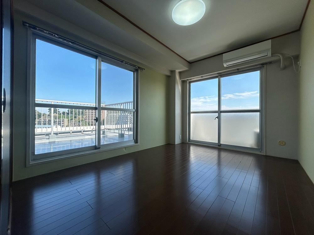 3LDK apartment in Isogo Ward, Yokohama, Kanagawa - Photo 1