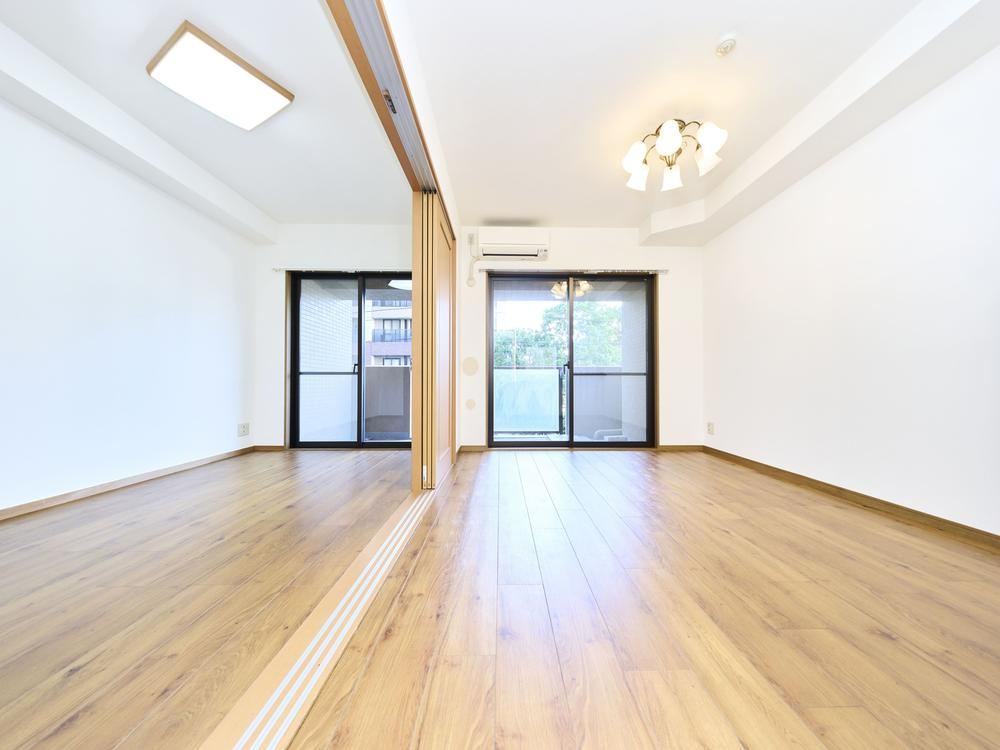 2LDK apartment in Chuo Ward, Tokyo - Photo 1