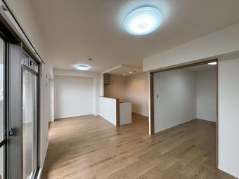 3LDK apartment in Asahi Ward
